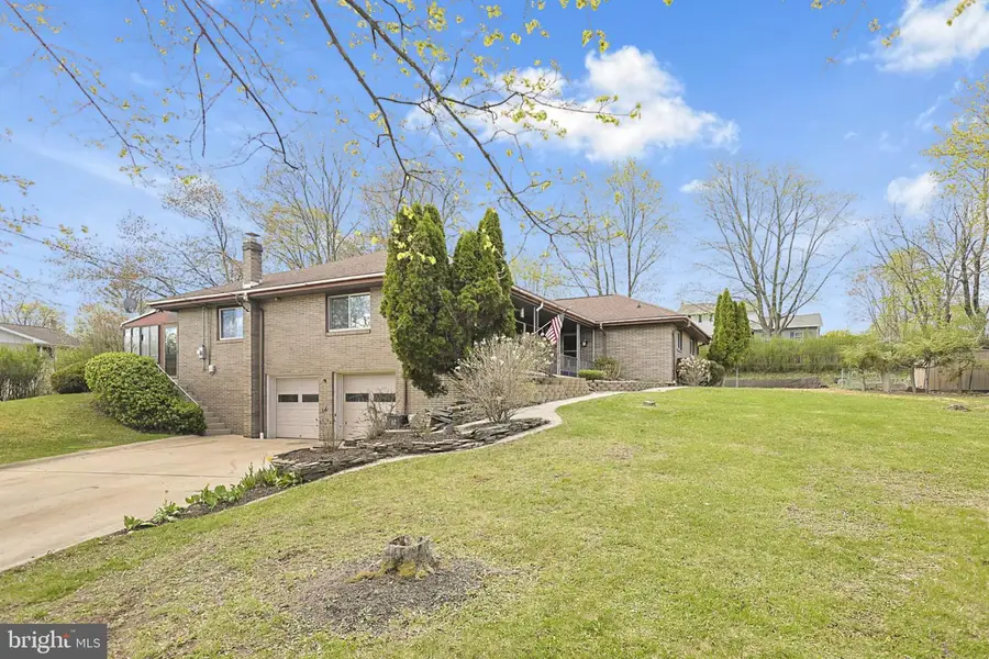 7 Ardmore Ave, Tamaqua, PA 18252 - #2