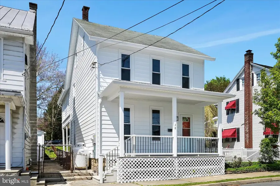 38 Mifflin St, Pine Grove, PA 17963 - #2