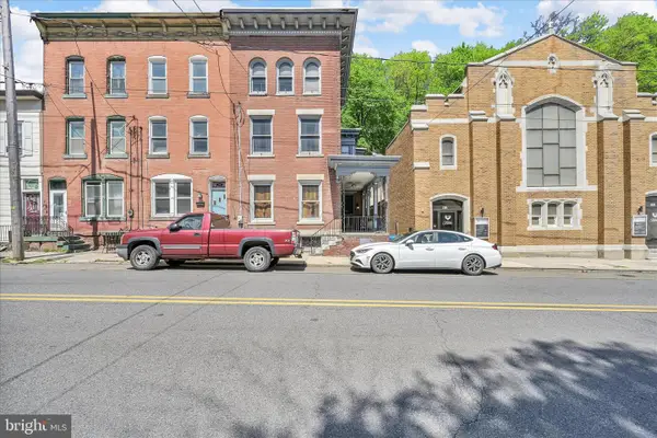 914 W Market St, POTTSVILLE, PA 17901