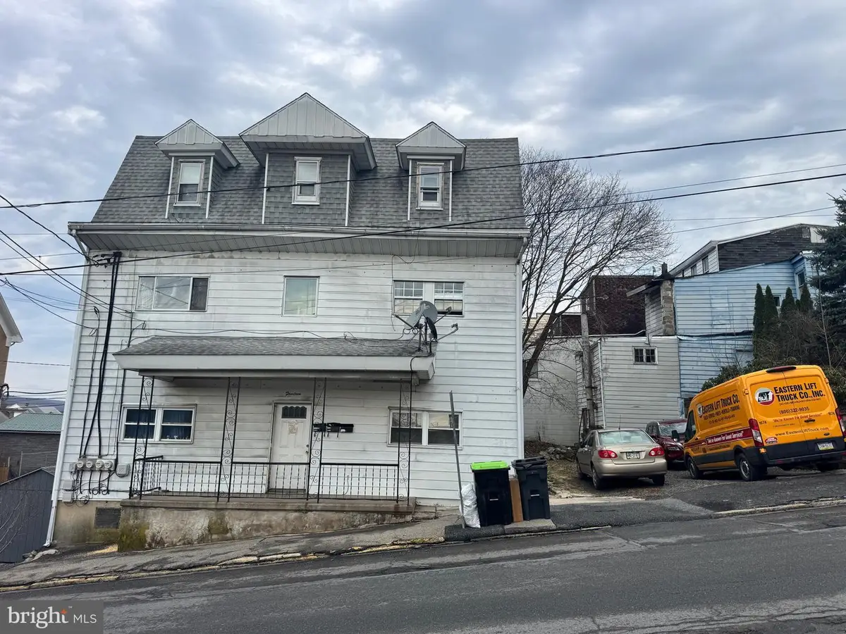 14 N 2nd St, Girardville, PA 17935 - #1