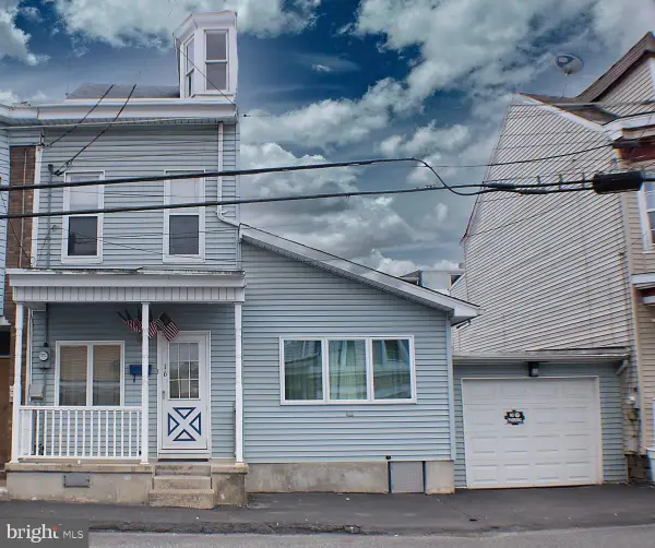16 E Pine St, MAHANOY CITY, PA 17948