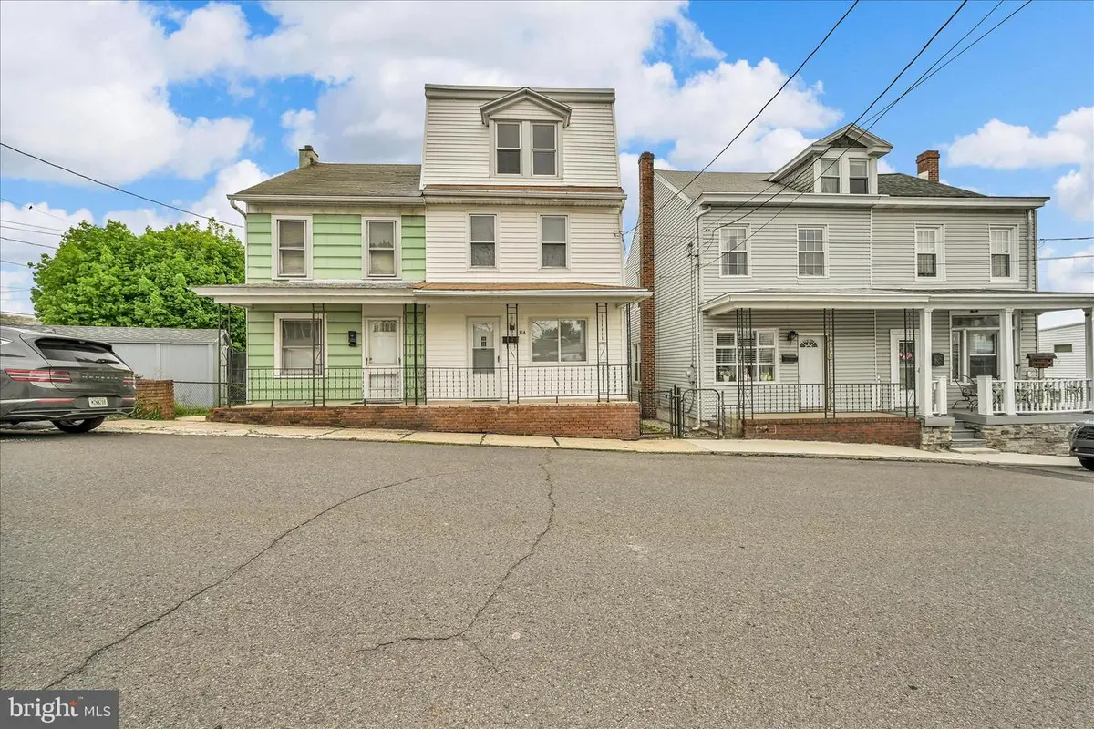 314 Pottsville St, Minersville, PA 17954 - #1