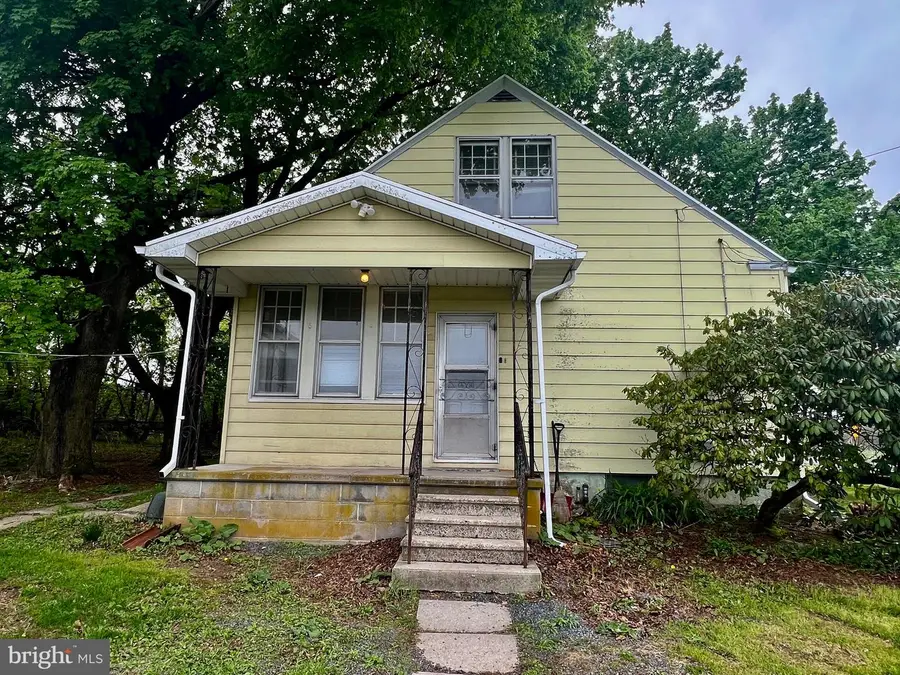 280 Fairview St, Tamaqua, PA 18252 - #3
