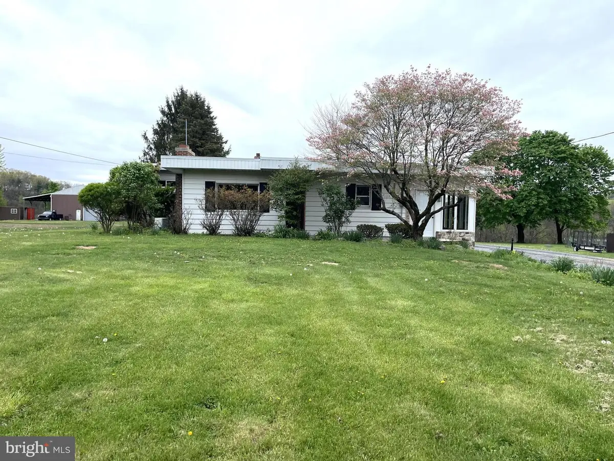 71 W Second Mountain Rd, Pottsville, PA 17901 - #1