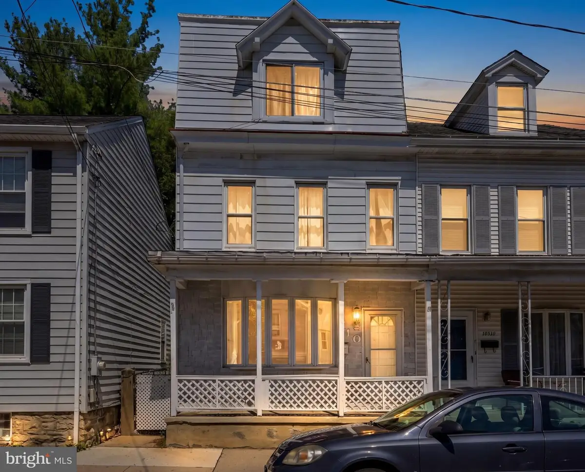 610 W Race St, Pottsville, PA 17901 - #1