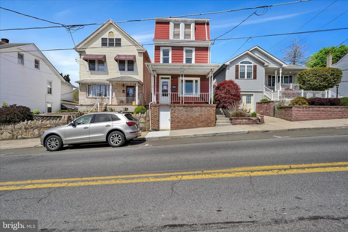518 N Front St, Minersville, PA 17954 - #1