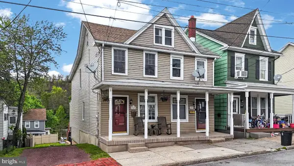 347 E Union St, TAMAQUA, PA 18252