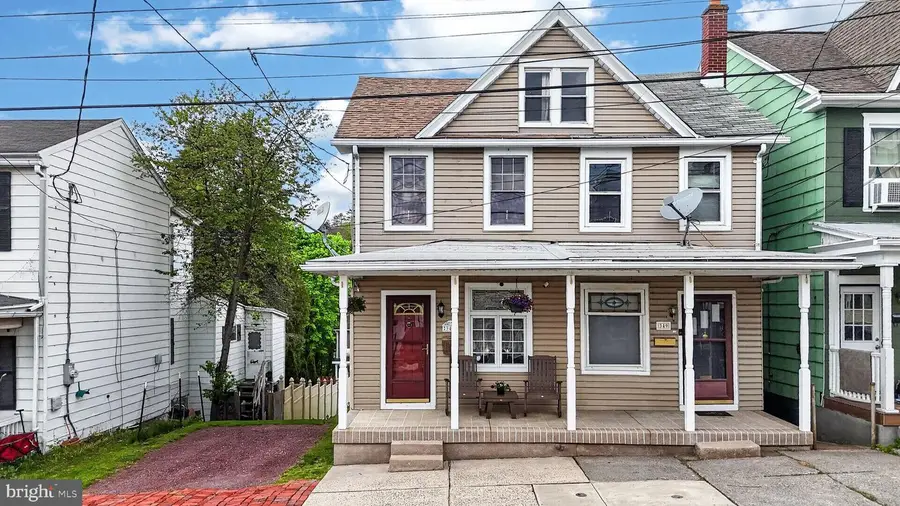 347 E Union St, Tamaqua, PA 18252 - #2