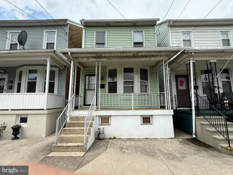 108 Pottsville St, Port Carbon, PA 17965 - #3