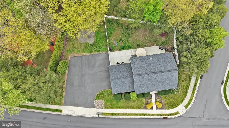 25 Tall Oaks Dr, Pottsville, PA 17901 - #3