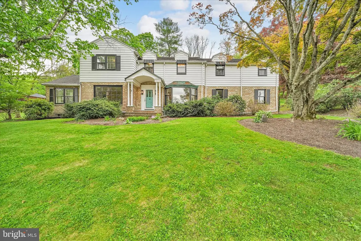 1621 Howard Ave, Pottsville, PA 17901 - #1