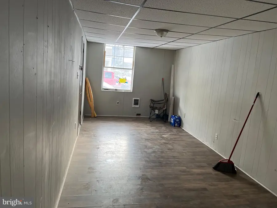 225 W Centre St, Shenandoah, PA 17976 - #2