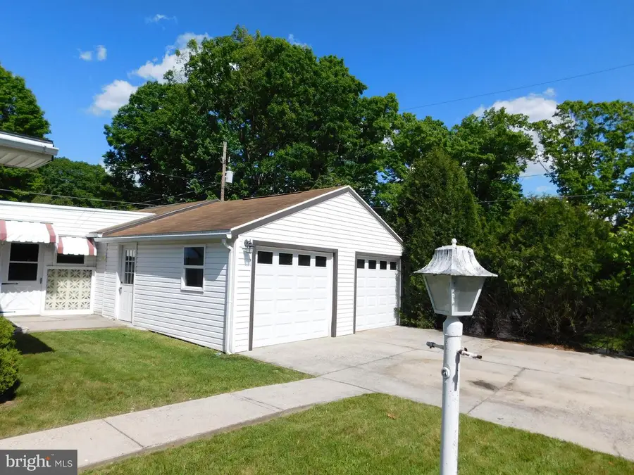 114 Cumberland Ave, Tamaqua, PA 18252 - #3
