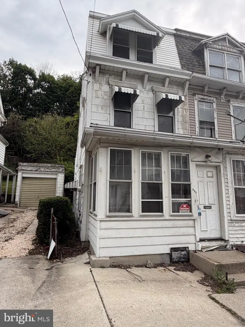 406 Laurel St, Minersville, PA 17954 - #1