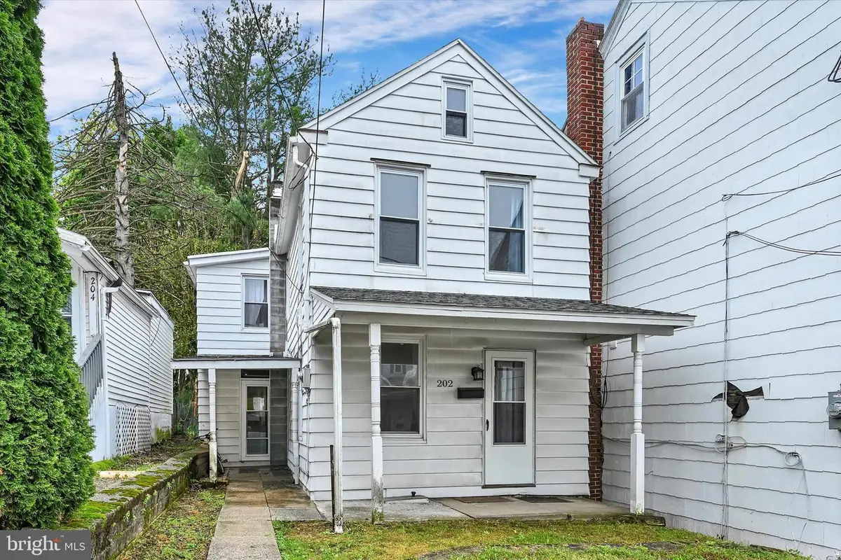 202 S Margaretta St, Schuylkill Haven, PA 17972 - #1