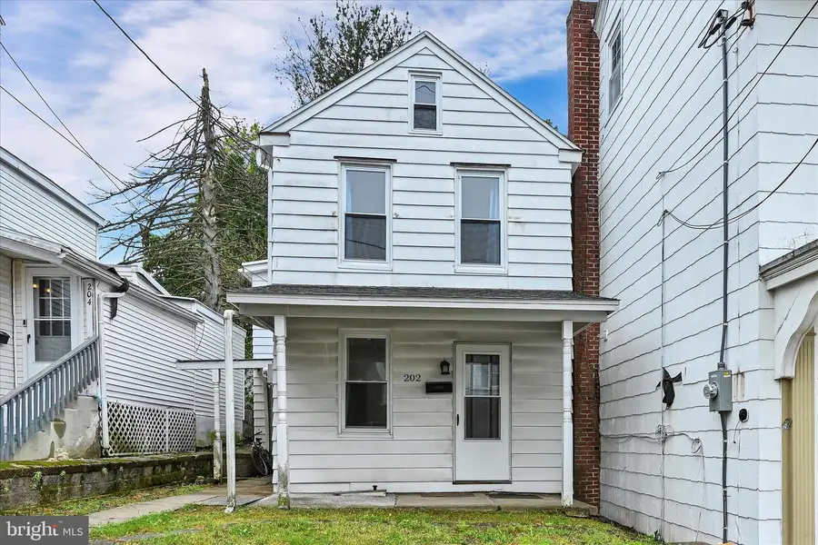 202 S Margaretta St, Schuylkill Haven, PA 17972 - #3