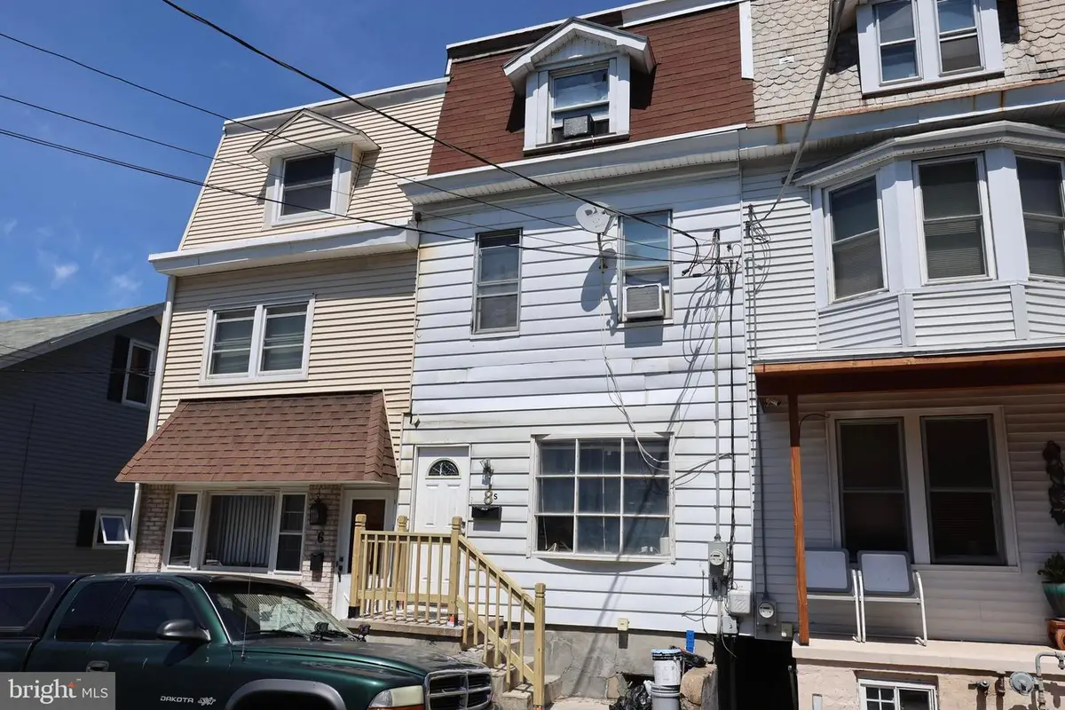 8 S 19th St, Pottsville, PA 17901 - #1