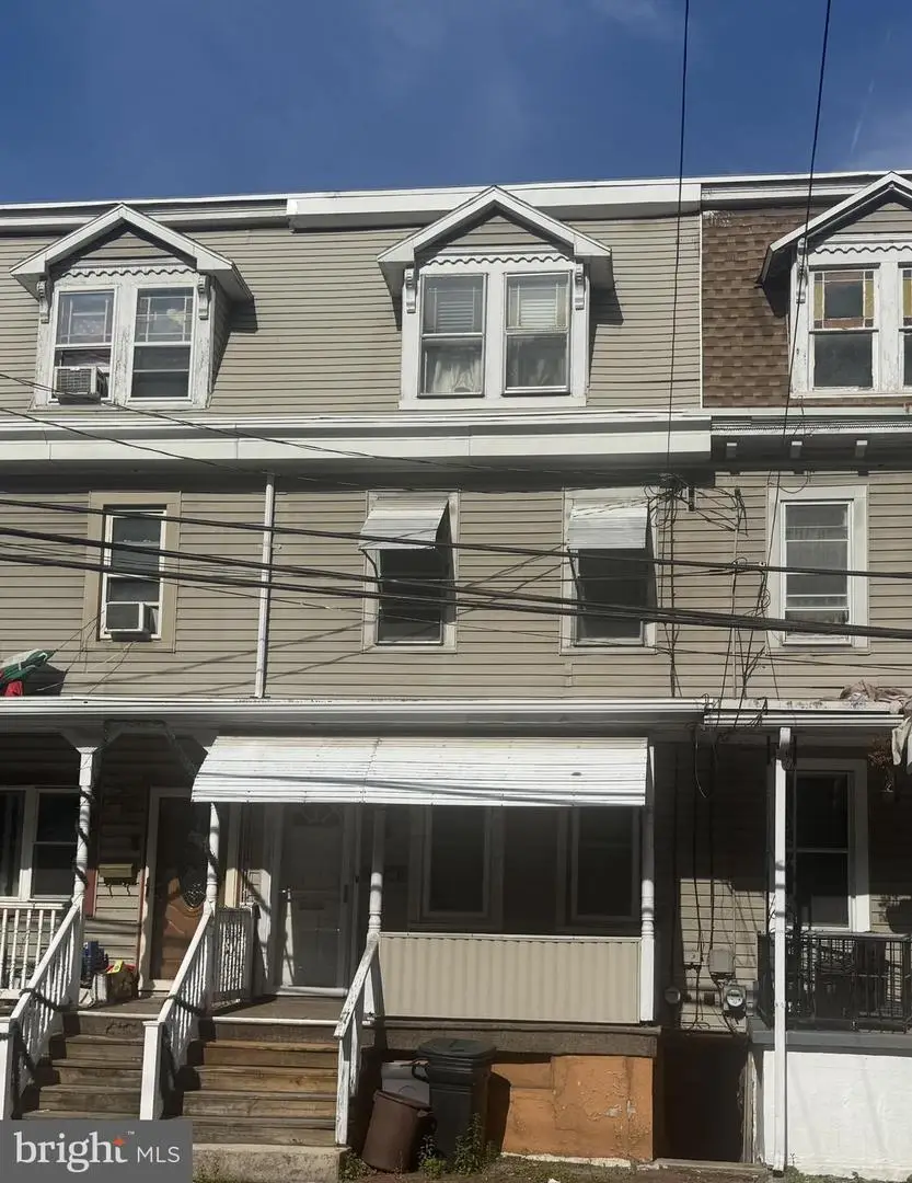 203 S Delaware Ave, Minersville, PA 17954 - #2