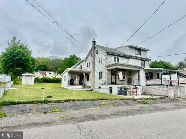 135 Lower St, Mahanoy City, PA 17948 - #1