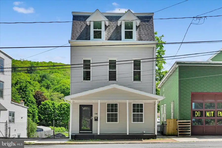 114 E Main St, Tremont, PA 17981 - #2