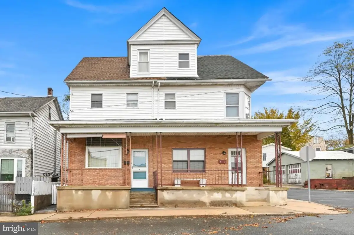 33 Avenue A, Schuylkill Haven, PA 17972 - #1