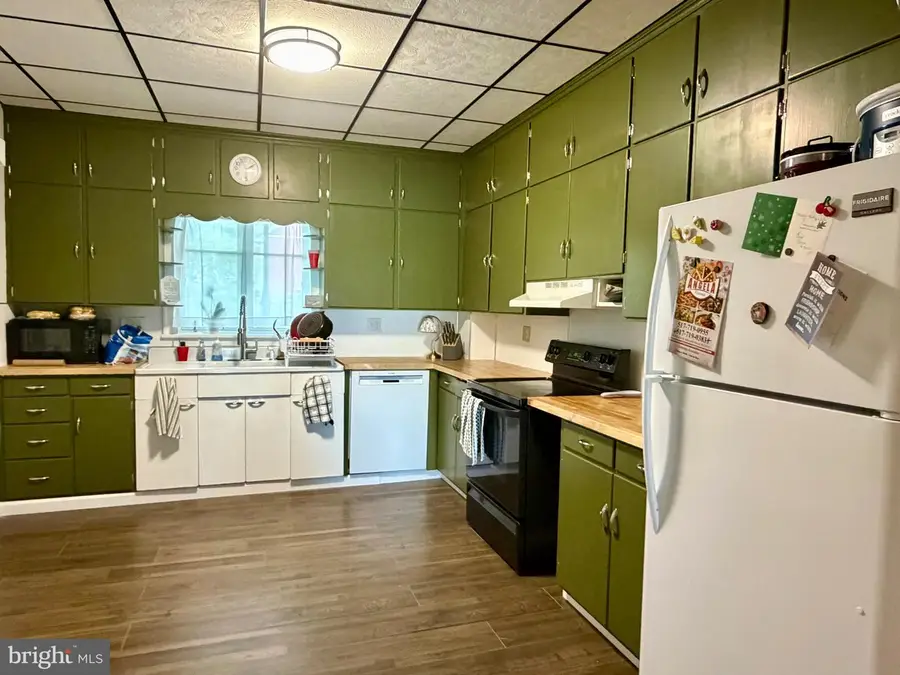 33 Avenue A, Schuylkill Haven, PA 17972 - #3
