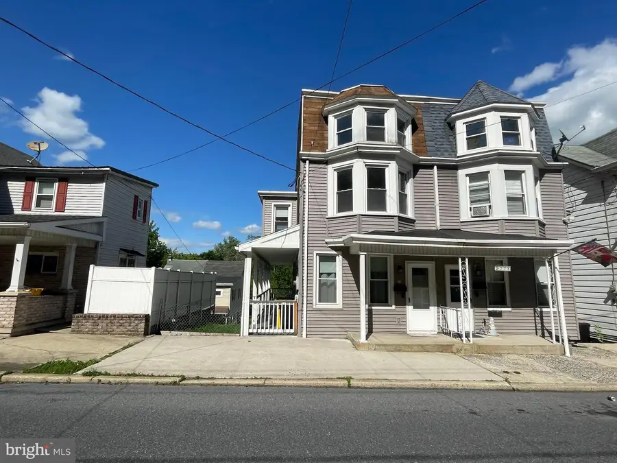 230 N Berne St, Schuylkill Haven, PA 17972 - #2