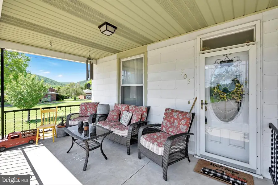 305 Gap St, Valley View, PA 17983 - #3