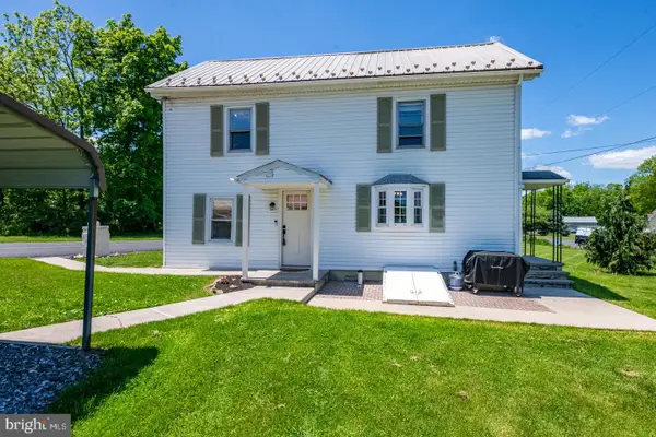 20 Natures Rd, PINE GROVE, PA 17963