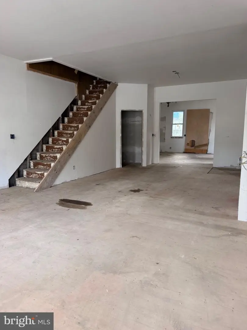 23 S Spring St, Tremont, PA 17981 - #2