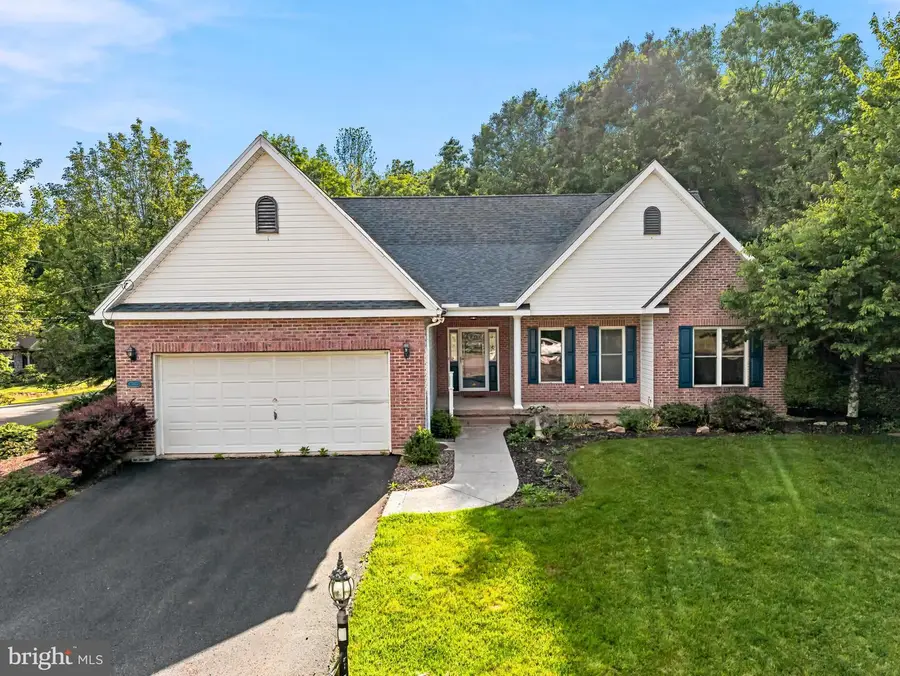 1 Pinewood Cir, Hazleton, PA 18202 - #3