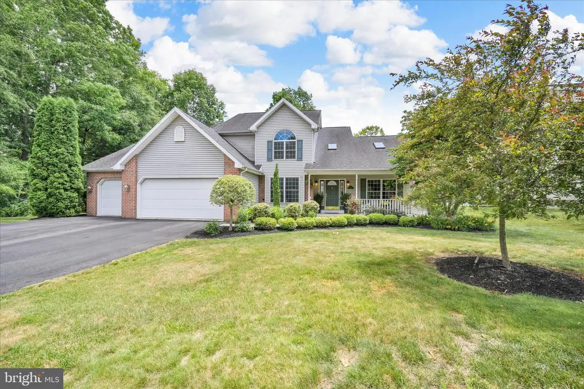 13 Tall Oaks Dr, Pottsville, PA 17901 - #1
