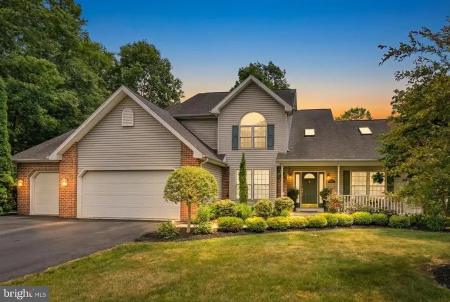 13 Tall Oaks Dr, Pottsville, PA 17901 - #2
