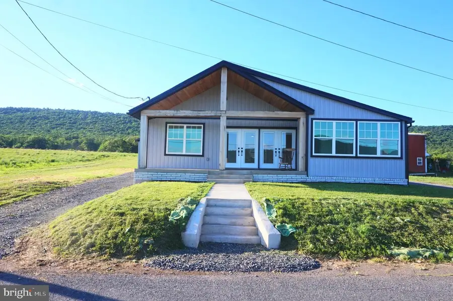 270 W Mountain Rd, Hegins, PA 17938 - #2