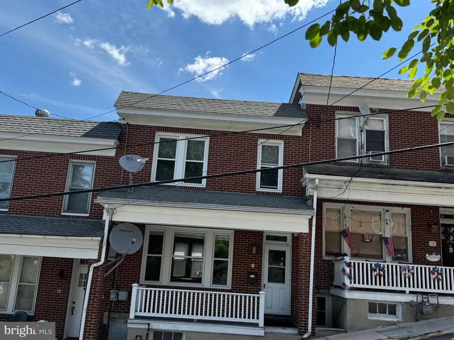 14 S 12th St, Pottsville, PA 17901 - #2