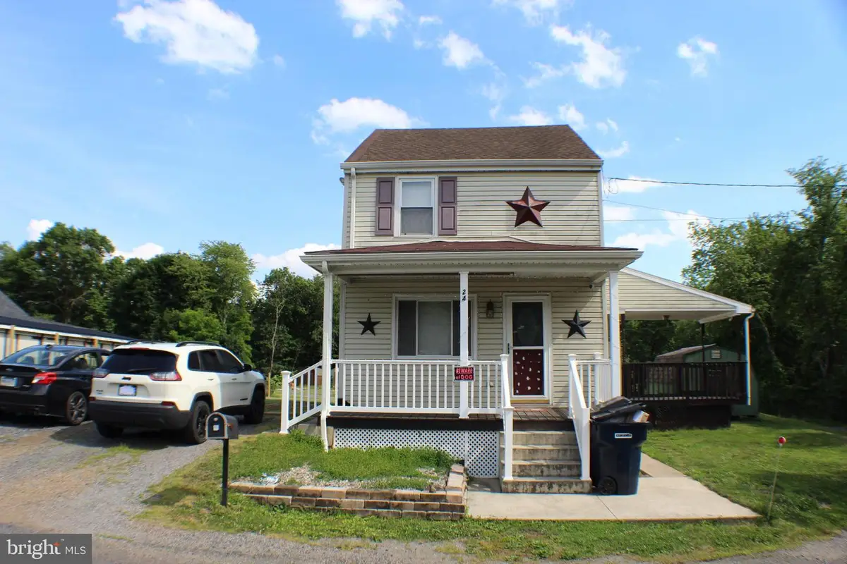 24 S School Row St, Pottsville, PA 17901 - #1
