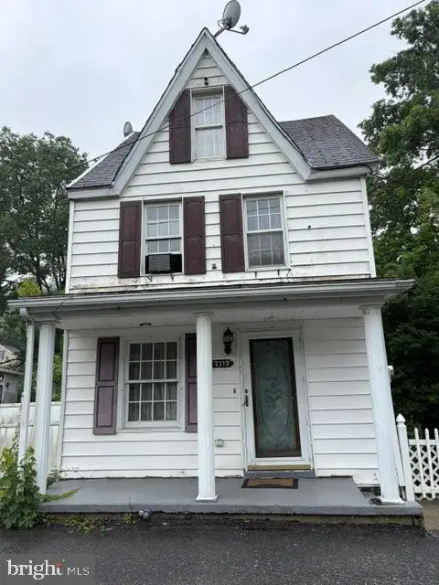 2312 Water St, MAHANOY PLANE, PA 17949