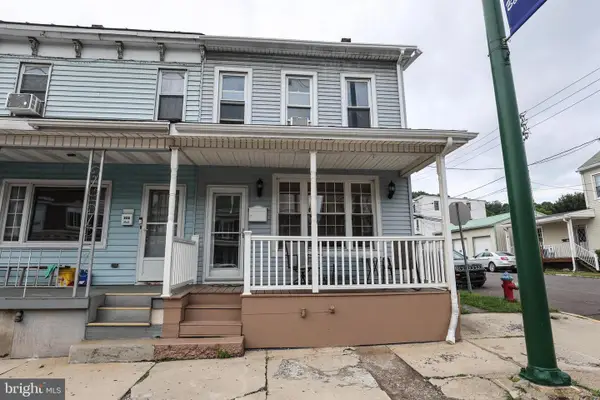300 S 2nd St, SAINT CLAIR, PA 17970