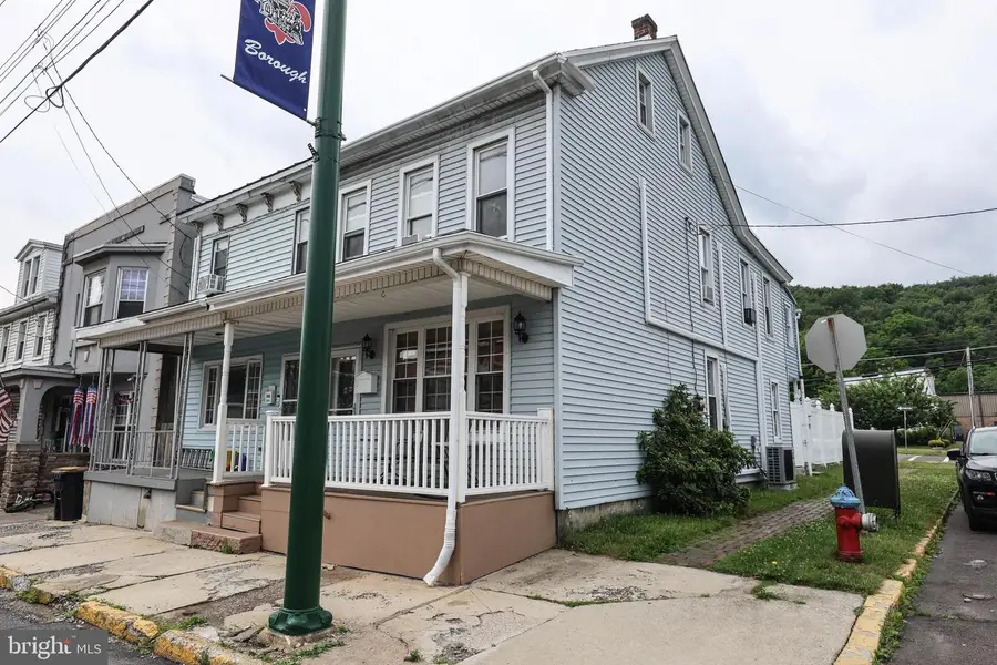 300 S 2nd St, Saint Clair, PA 17970 - #2