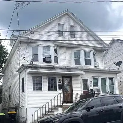120 Swatara Rd, SHENANDOAH, PA 17976