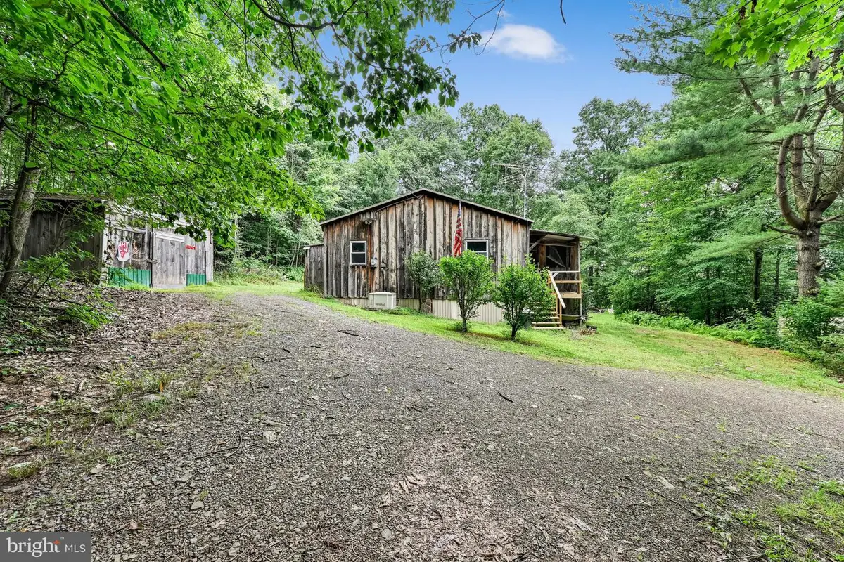 100 Lighthouse Ln, Pine Grove, PA 17963 - #1