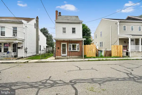 212 N Nichols St, SAINT CLAIR, PA 17970