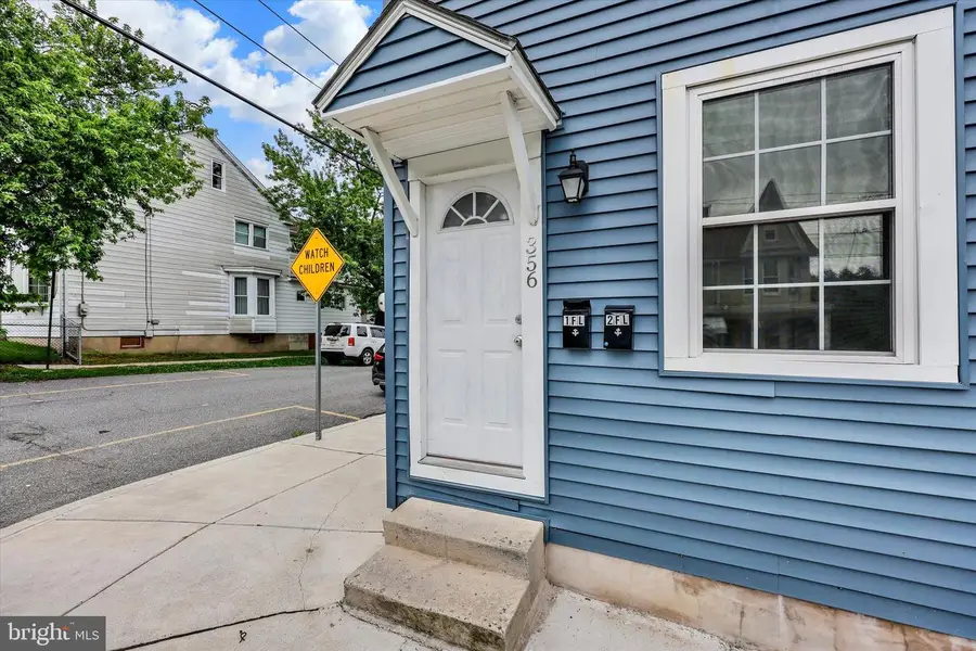 356 E Union St, Tamaqua, PA 18252 - #2
