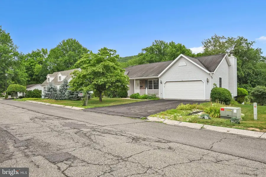 266 Forest Rd, Pottsville, PA 17901 - #2