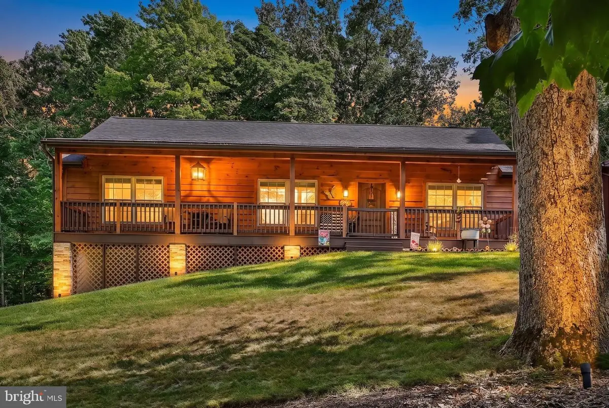 2237 Tonto Dr, Auburn, PA 17922 - #1