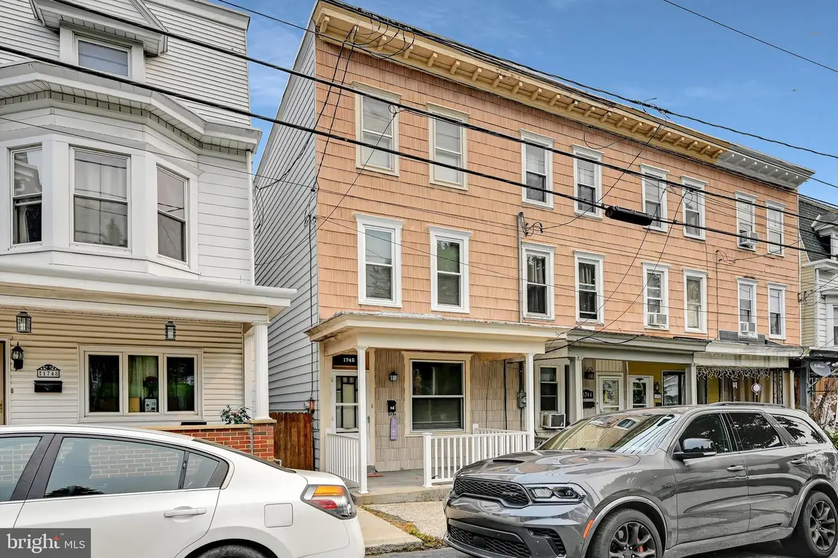 1746 W Norwegian St, Pottsville, PA 17901 - #1