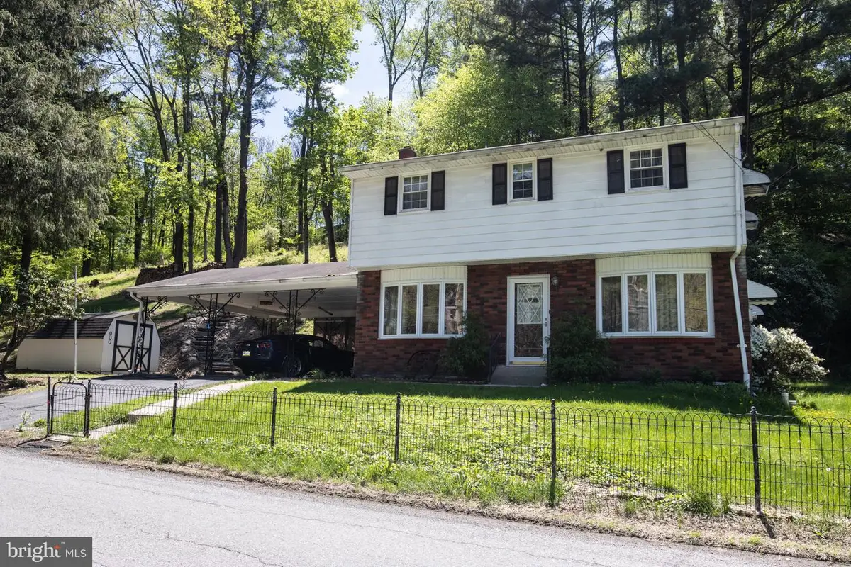 120 Low Rd, Pottsville, PA 17901 - #1