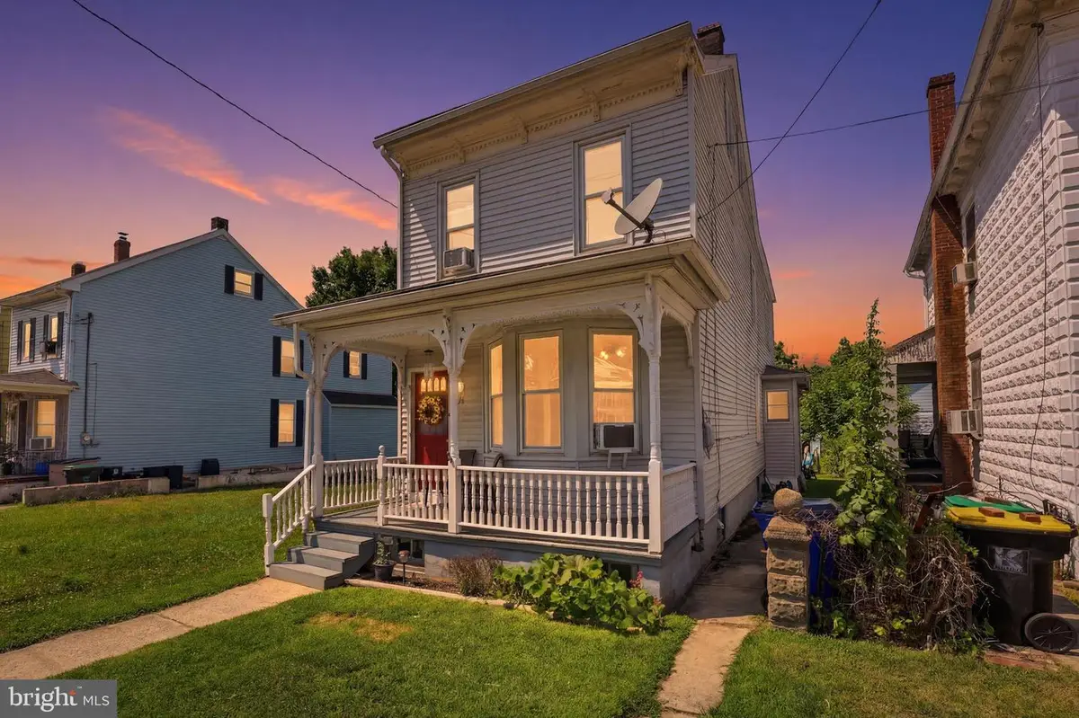 506 W Market St, Orwigsburg, PA 17961 - #1