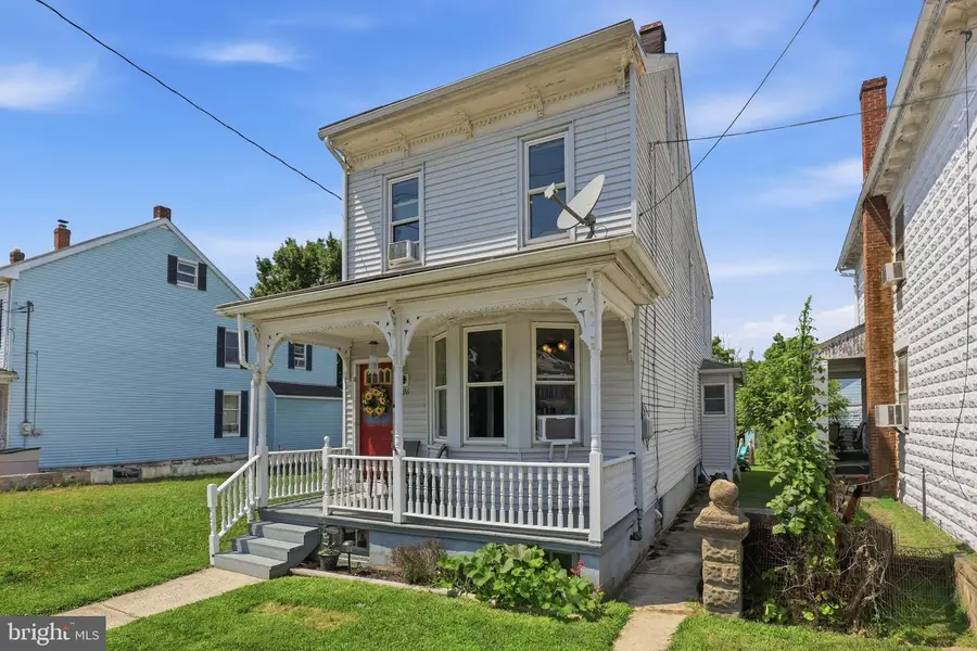 506 W Market St, Orwigsburg, PA 17961 - #2
