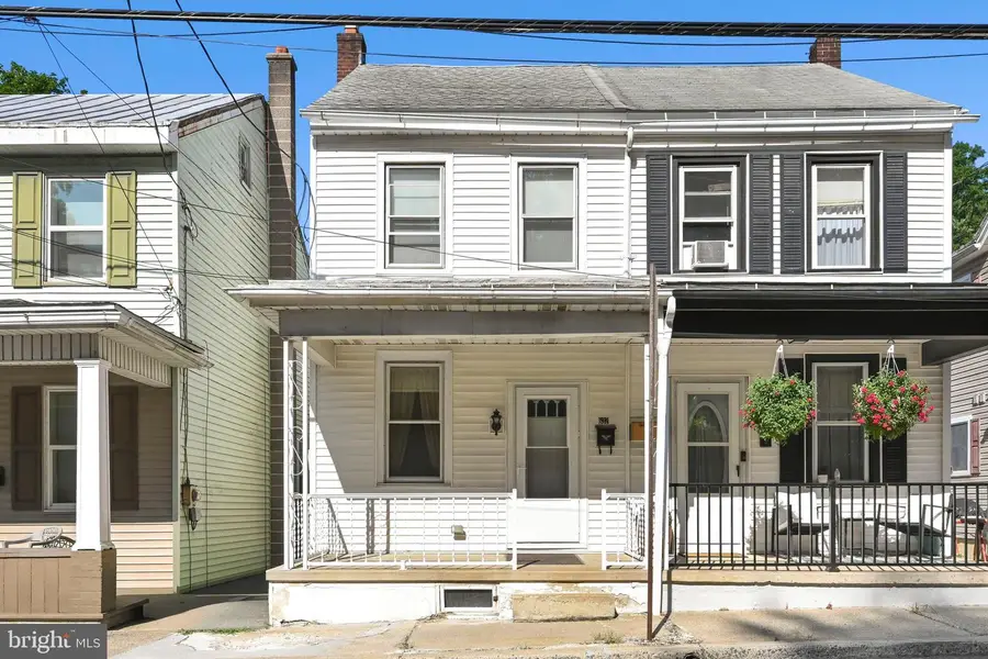 637 N Garfield Ave, Schuylkill Haven, PA 17972 - #2